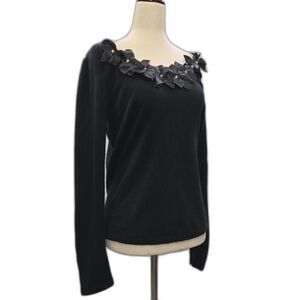 Mercer Street Studio Flower Embellished Sweater Size Small